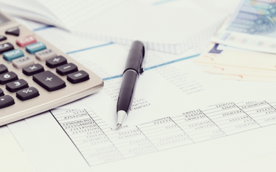 The difference between financial and management accounting